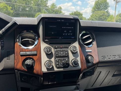 Used 2015 Ford F250 Lariat w/ Chrome Package AWD/4WD image 18