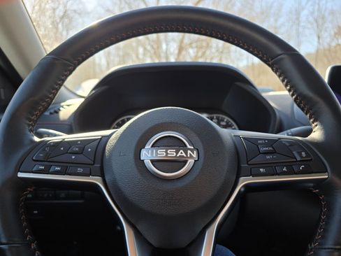 Used 2024 Nissan Sentra SR w/ SR Premium Package image 22