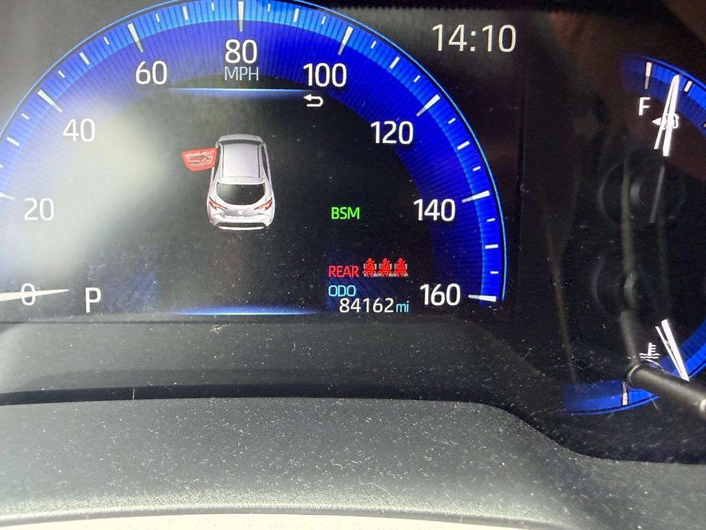 Used 2022 Toyota Corolla XSE FWD image 29
