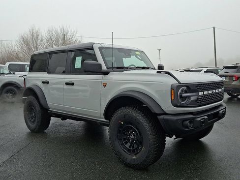 New 2026 Ford Bronco Badlands AWD/4WD image 1