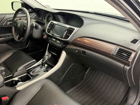 Used 2017 Honda Accord EX-L image 23