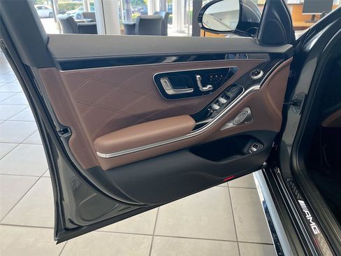 New 2026 Mercedes-Benz S 63 AMG S image 14