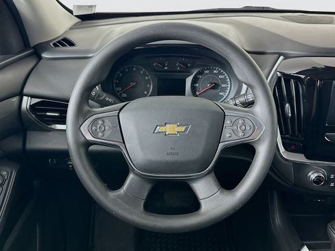 Used 2020 Chevrolet Traverse LS image 17