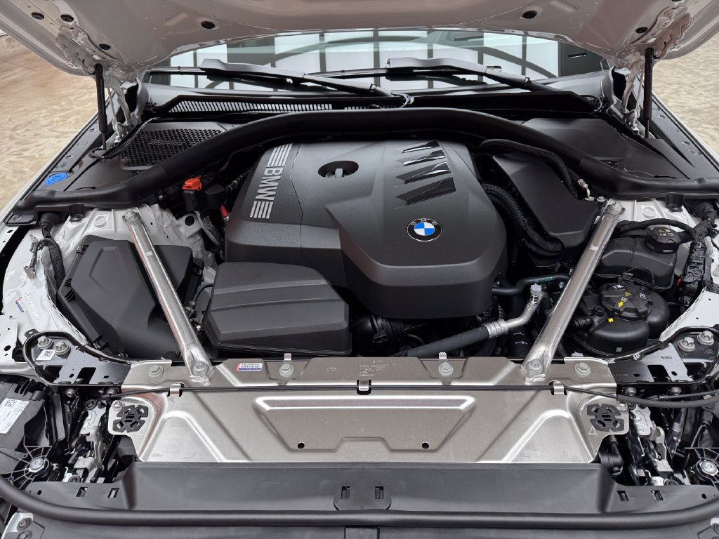Used 2026 BMW 430i xDrive w/ M Sport Package AWD/4WD image 29
