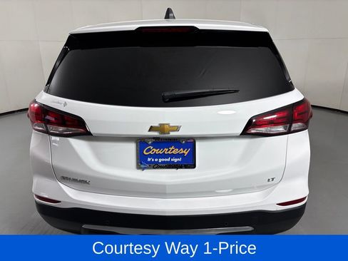Used 2023 Chevrolet Equinox LT FWD image 9