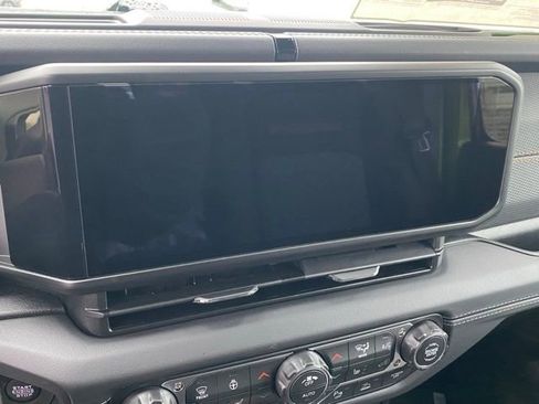 New 2026 Jeep Gladiator Mojave w/ Safety Group image 19