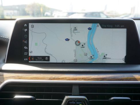 Used 2018 BMW 750i xDrive image 13