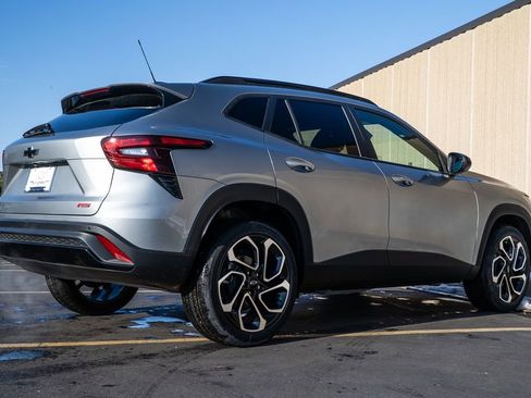 New 2025 Chevrolet Trax RS w/ Driver Confidence Package image 7