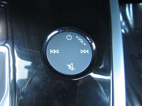 Used 2022 Audi Q4 e-tron Premium Plus image 48