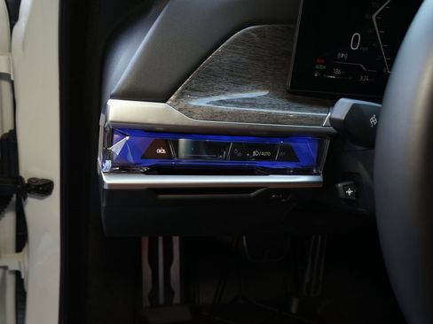 Used 2023 BMW 760i xDrive 760i xDrive w/ Executive Package image 32