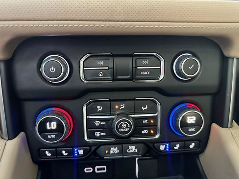 Used 2023 Chevrolet Tahoe Premier RWD image 52