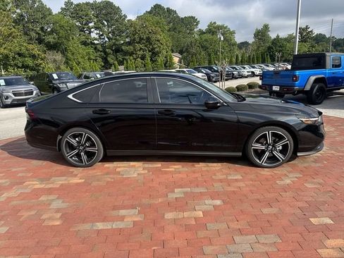 Certified 2023 Honda Accord Sport image 16