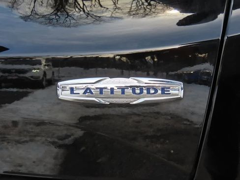 Used 2022 Jeep Renegade Latitude image 8