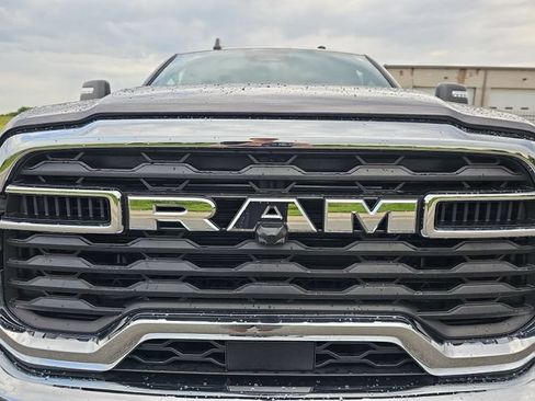Used 2025 RAM 2500 Big Horn AWD/4WD image 31