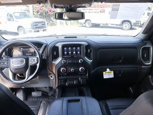Used 2022 GMC Sierra 2500 Denali image 30