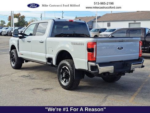 Used 2025 Ford F250 Lariat w/ Tremor Off-Road Package image 3
