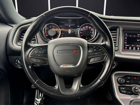 Used 2021 Dodge Challenger SXT RWD image 14