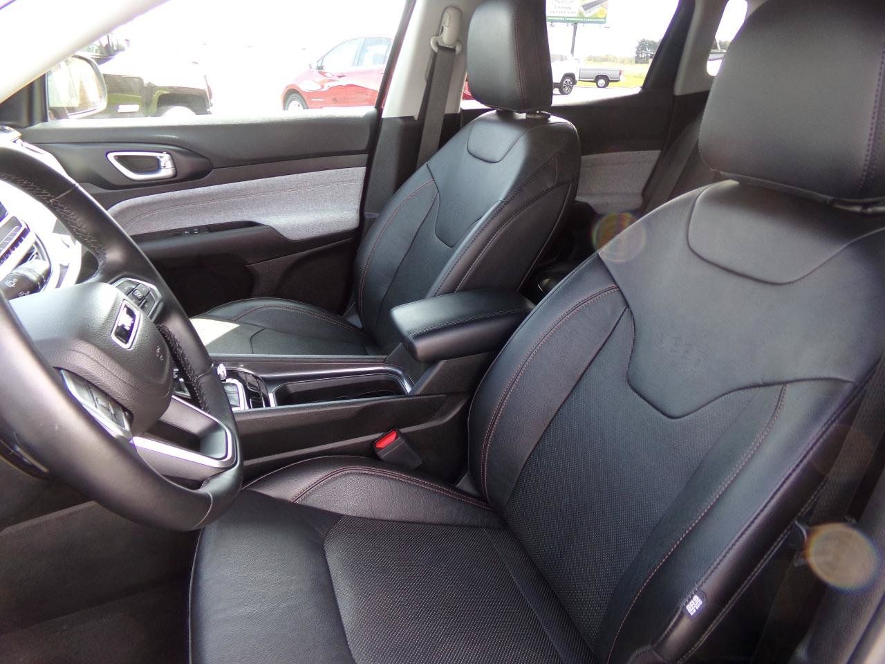 Used 2022 Jeep Compass Latitude AWD/4WD image 24