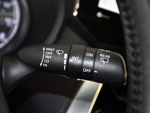 Used 2021 Toyota Venza Limited AWD/4WD image 23