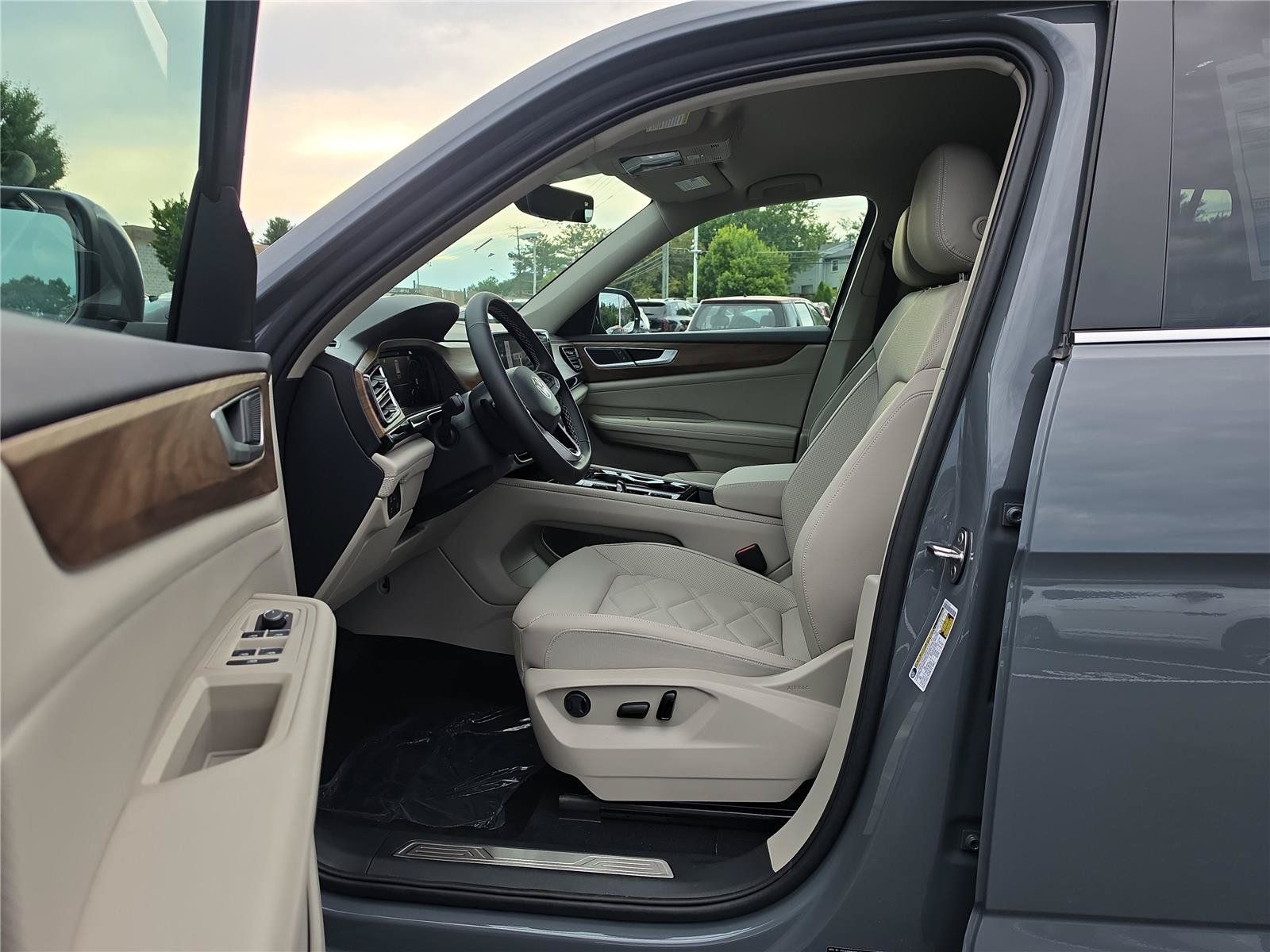 New 2026 Volkswagen Atlas SE AWD/4WD image 11