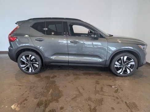 New 2026 Volvo XC40 B5 Plus w/ Protection Package Premier image 6