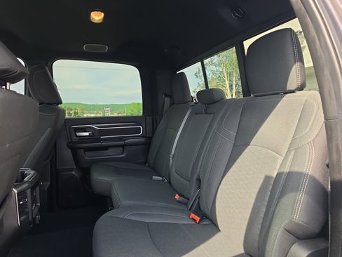 Used 2025 RAM 3500 Big Horn AWD/4WD image 14