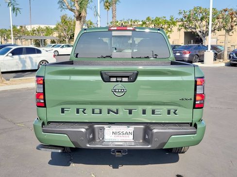New 2026 Nissan Frontier SV w/ Tow Package AWD/4WD image 3