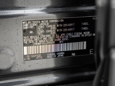 New 2025 Toyota RAV4 XLE image 33