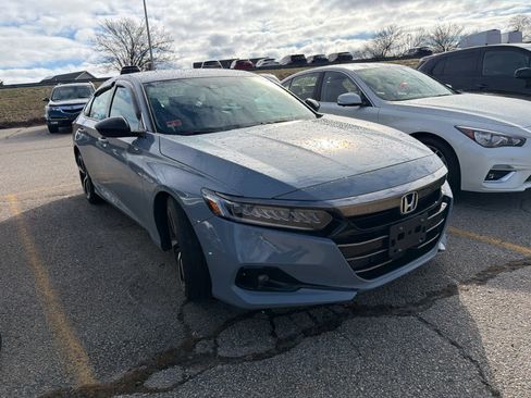 Used 2022 Honda Accord Sport image 3