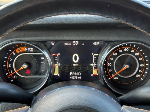 Used 2021 Jeep Gladiator Overland image 24