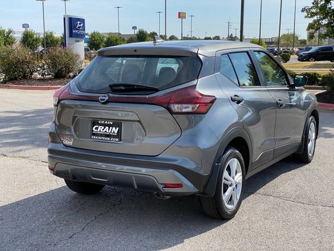 Used 2024 Nissan Kicks S FWD image 8