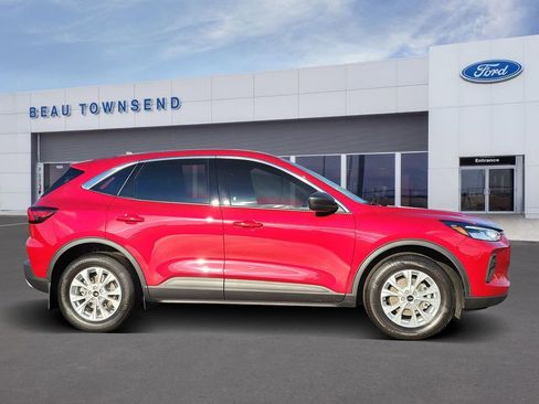 Certified 2023 Ford Escape Active image 3