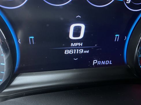 Certified 2019 Chevrolet Suburban Premier w/ Premier Plus Edition image 4