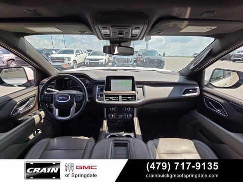 Used 2023 GMC Yukon XL SLT w/ SLT Luxury Package AWD/4WD image 28