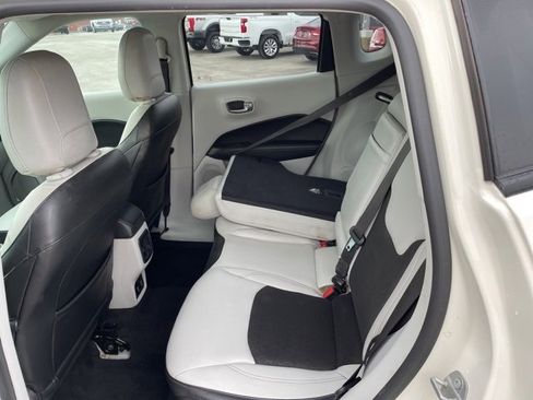 Used 2018 Jeep Compass Latitude w/ Popular Equipment Group image 58