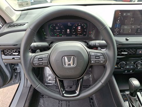 Used 2023 Honda Accord EX-L image 19