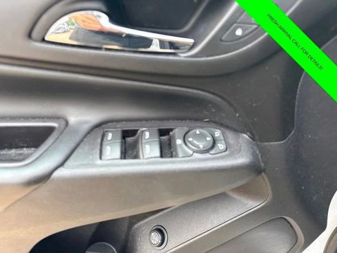Used 2018 Chevrolet Equinox LT AWD/4WD image 14
