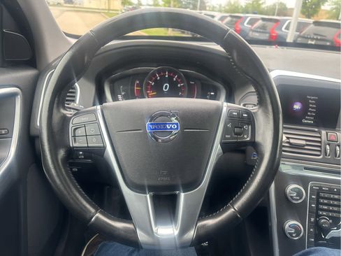 Used 2016 Volvo XC60 T5 Premier AWD/4WD image 13