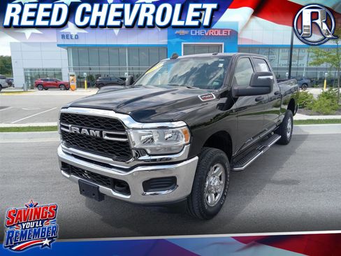 Used 2024 RAM 2500 Tradesman w/ Chrome Appearance Group AWD/4WD image 1