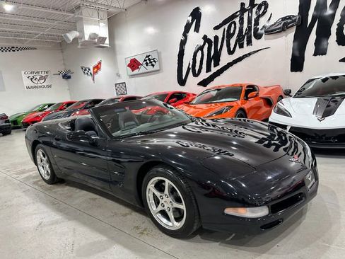 Used 2002 Chevrolet Corvette Convertible w/ Preferred Equipment Group2 RWD image 21