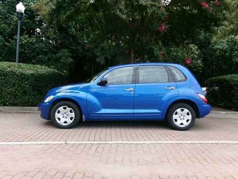 Used 2006 Chrysler PT Cruiser FWD image 8