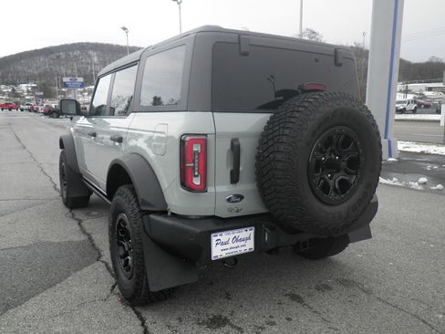 Certified 2023 Ford Bronco Wildtrak image 5