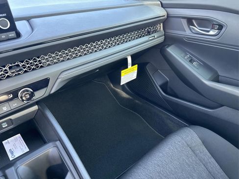 New 2025 Honda Accord LX image 24