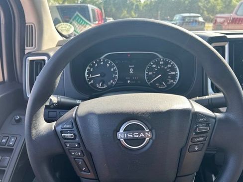 Used 2025 Nissan Frontier SV RWD image 24