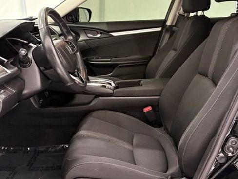 Used 2019 Honda Civic EX image 11