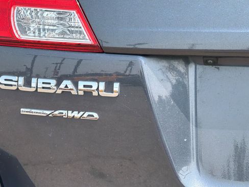 Used 2013 Subaru Outback 3.6R Limited AWD/4WD image 7