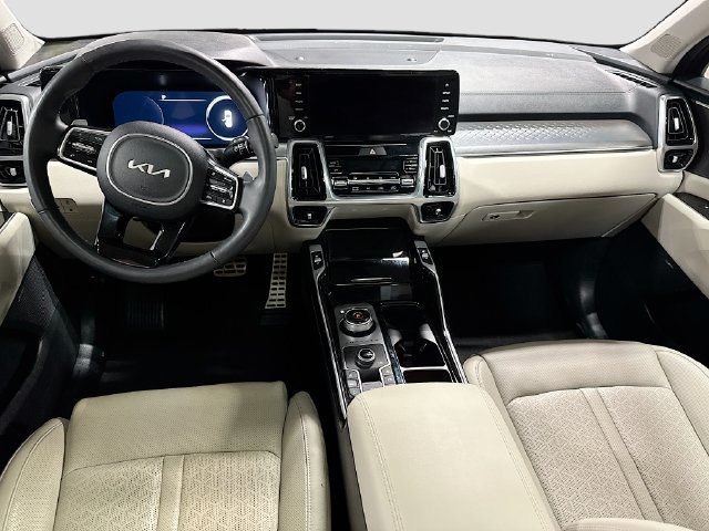 Certified 2024 Kia Sorento SX Prestige AWD/4WD image 24