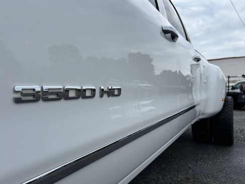 Used 2015 GMC Sierra 3500 SLT w/ Duramax Plus Package AWD/4WD image 15