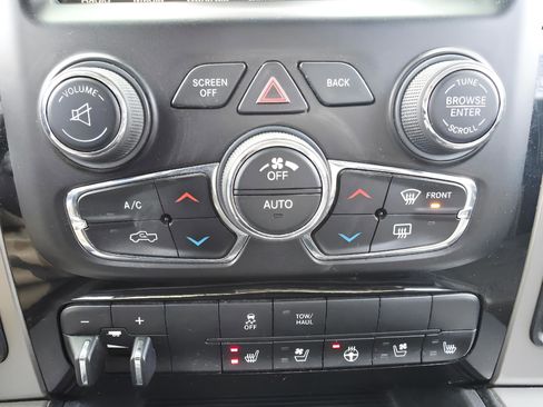 Used 2014 RAM 1500 Sport w/ Sport Premium Group image 17