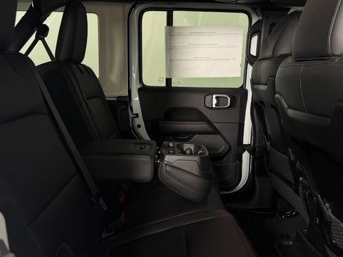 New 2026 Jeep Wrangler Unlimited Rubicon AWD/4WD image 29
